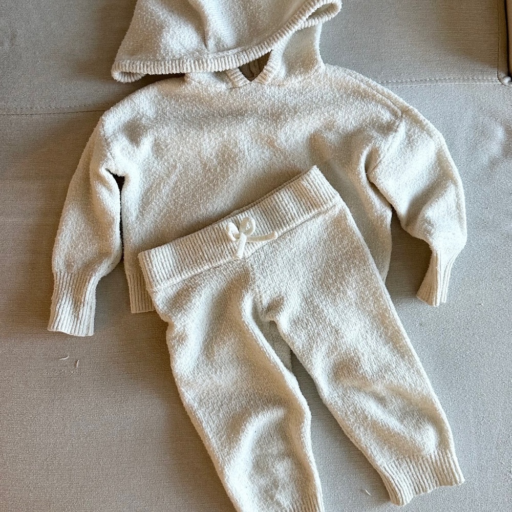 Gianni Bini Girls knit set